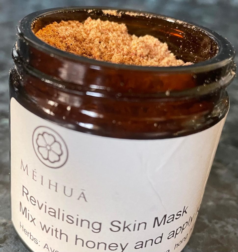 Chinese herbal medicine used for skin health and acne treatment
